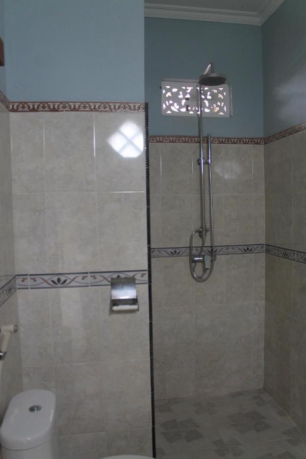 Waterfall Guest House Sukawati  Exterior photo